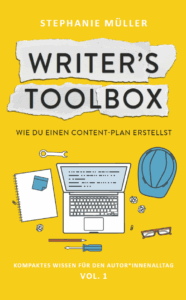 Cover des Ratgebers Writer's Toolbox. Wiea du einen Content-Plan erstellst. Kompaktes Wissen für de Autor*innenalltag Vol.1. Es sind einfache Grafien eines Laptops, eines Bauhelms, eines Notizblocks, Stift Brille und Schraubenzieher auf dem Titelbild vorhanden.
